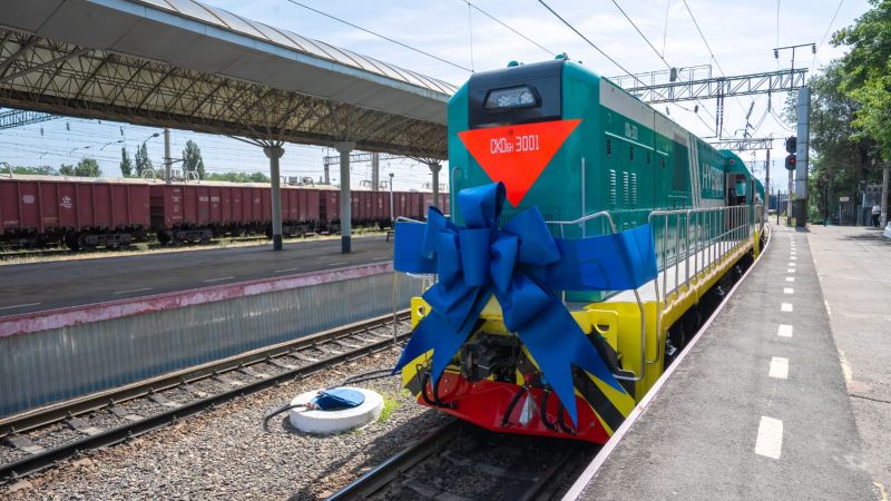 Первые экологичные тепловозы прибыли в Казахстан
