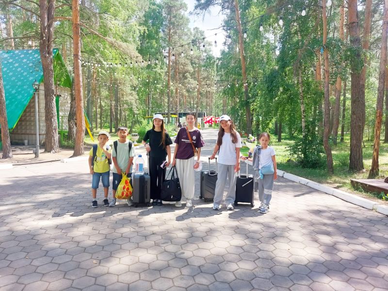 Балалар Бурабайға аттанды