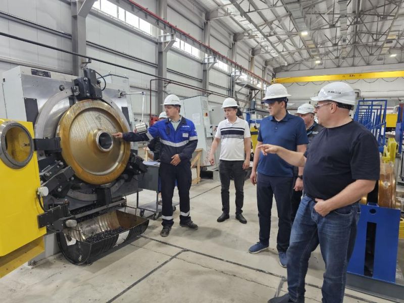 Жанибек Тайжанов посетил Атырауский вагоностроительный завод Texol