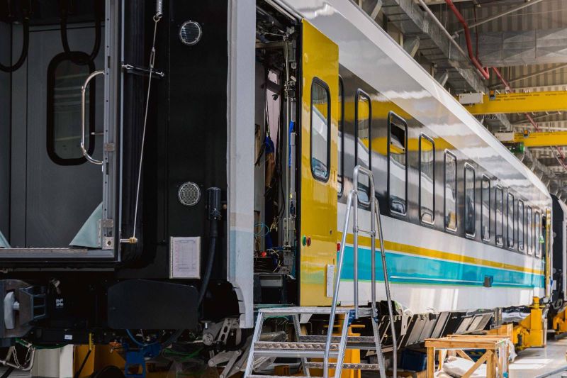 Более 50 вагонов Stadler пополнят парк КТЖ в декабре 2025 года