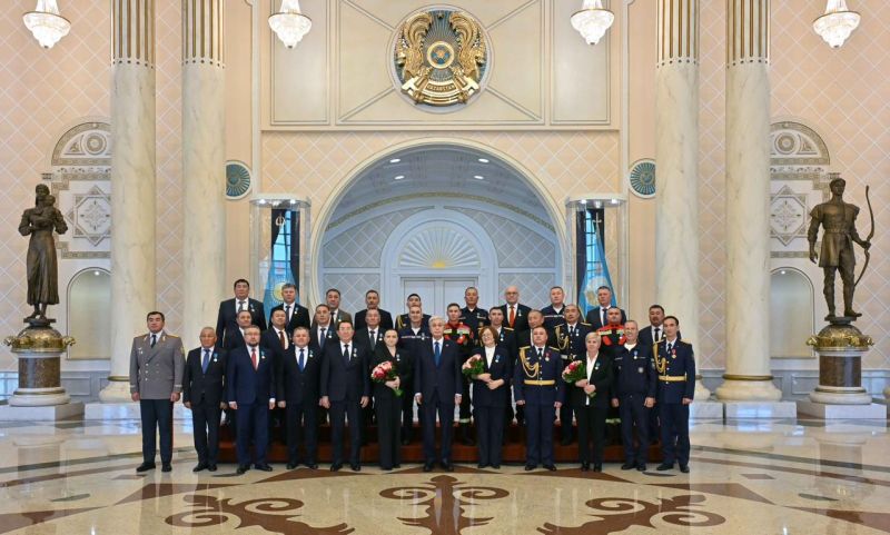 Железнодорожник Султан Смамбаев награжден медалью «Ерен еңбегі үшін»