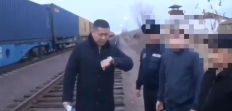 Жүк контейнерінен жалпы құны 2 млн теңгеден асатын металды ұрлағандар сотталды
