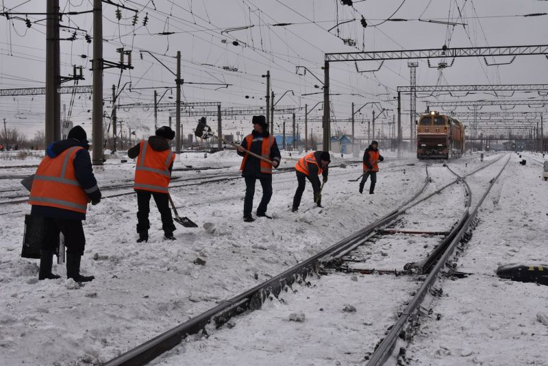 Темір жолдарда 65 мың текше метрден астам қар жиналды