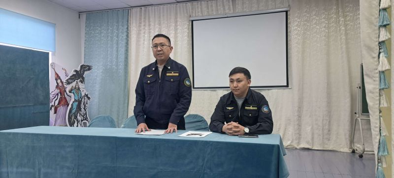 Школьникам напомнили правила безопасности вблизи железной дороги в Усть-Каменогорске