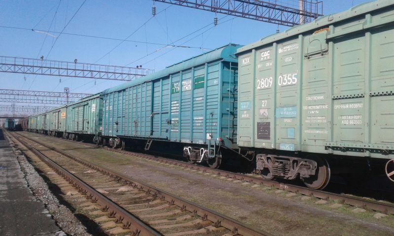 Более 6,7 млн тонн грузов отправлено со станций Костанайского региона