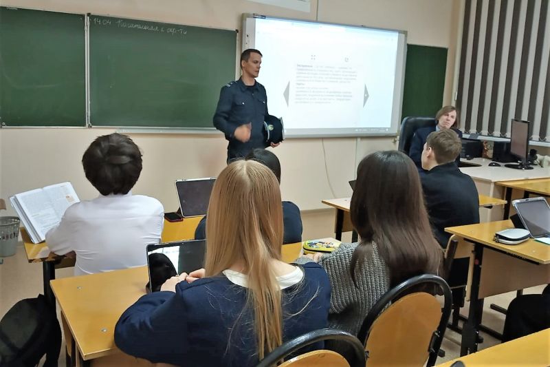 Акция «Береги себя на железной дороге» стартовала в Уральске