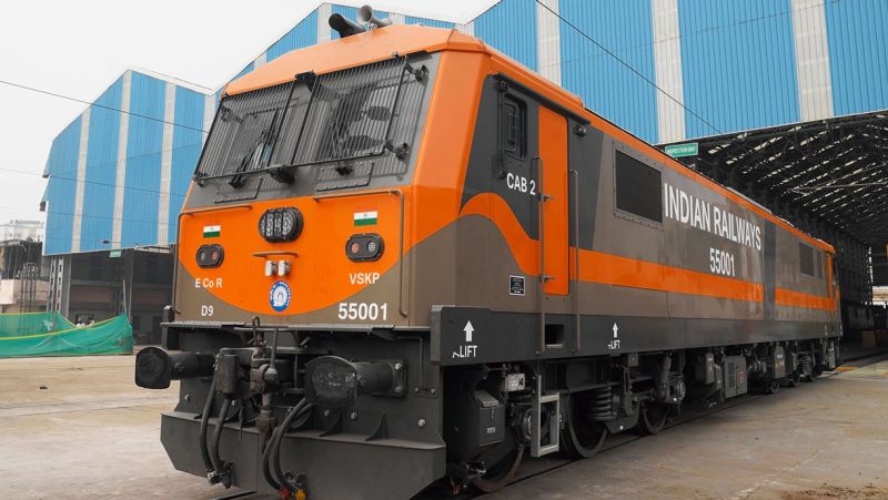 Үндістан темір жолдары Siemens компаниясы шығарған қуатты электровоздарды ала бастады