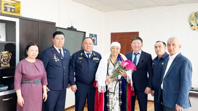 Қозғалыс қауіпсіздігін күзеткен теміржолшылардың аналарына құрмет көрсетілді