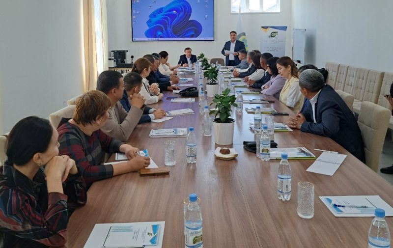 Сыр өңіріндегі бастауыш кәсіподақ ұйымдарымен семинар-кеңес өтті
