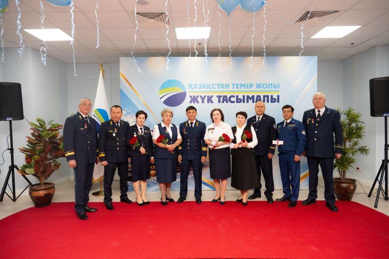 Теміржолшыларға мерекелік марапат табысталды