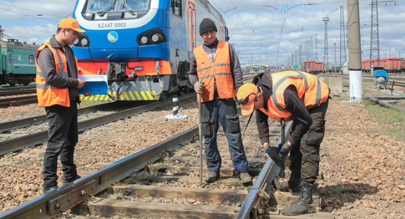 В Казахстане отремонтировали более 800 км железных дорог