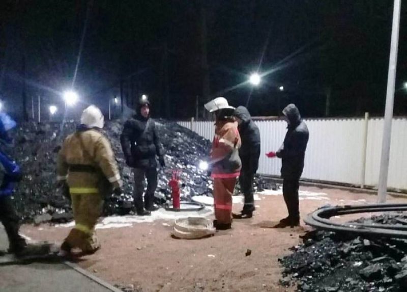 На станции Сарышаган ликвидирован пожар на угольном складе школы
