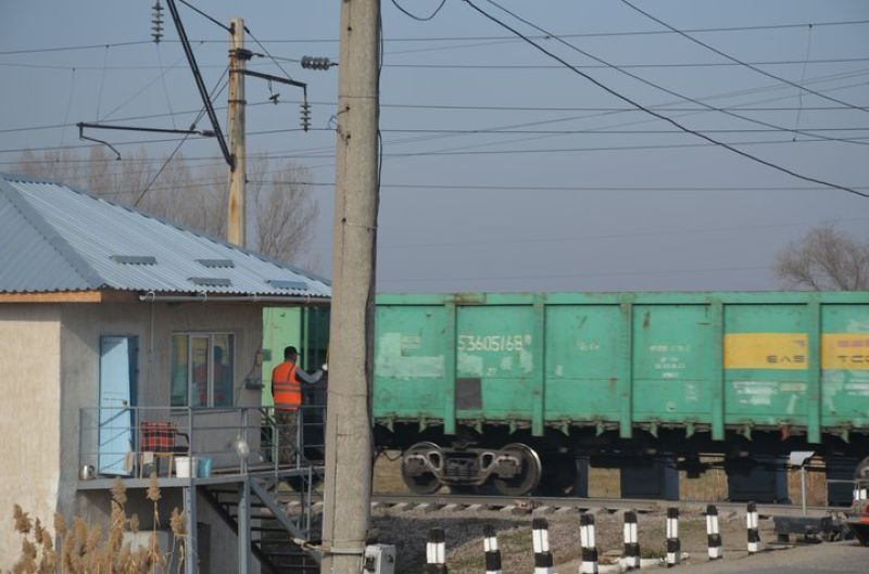 Железнодорожные переезды Алматинского региона приведены в порядок