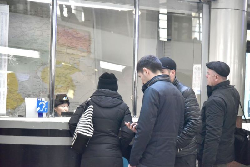 Казахстанцы продолжают выбирать поезда