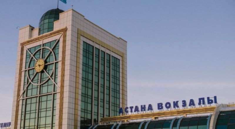 На территории вокзала и аэропорта Астаны отменили платные парковки из-за морозов