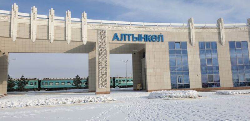 Хоргос-Алтынколь: казахстанские железнодорожники поздравили китайских коллег с праздником