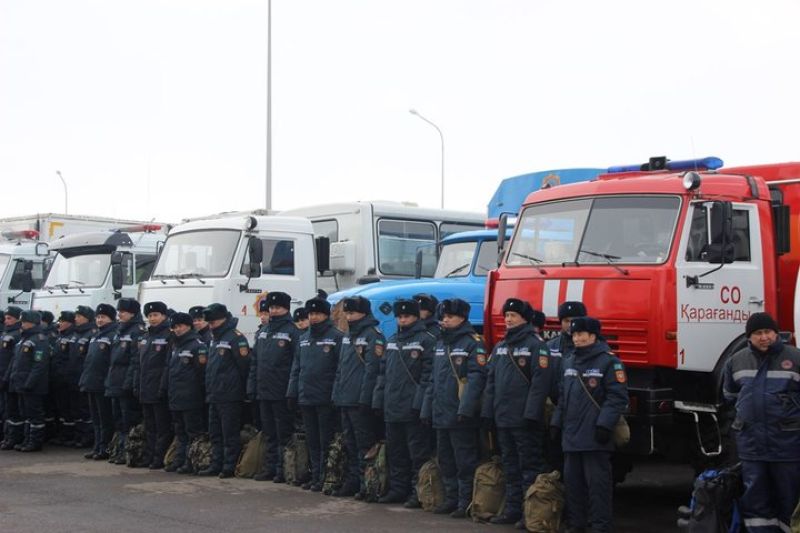В Карагандинской области спасатели перед паводком осмотрели технику