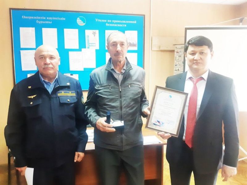 Почетного железнодорожника проводили на заслуженный отдых