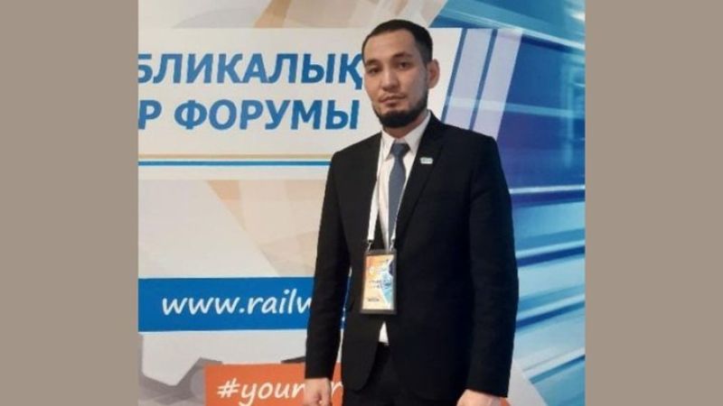 Разработал электронную базу выдачи спецодежды железнодорожникам