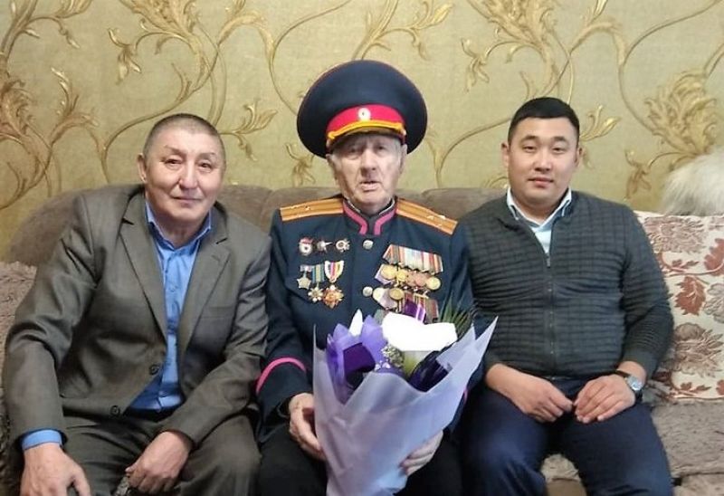 "Нашим семьям сказали, что мы погибли". Ветеран войны о жизни и победе