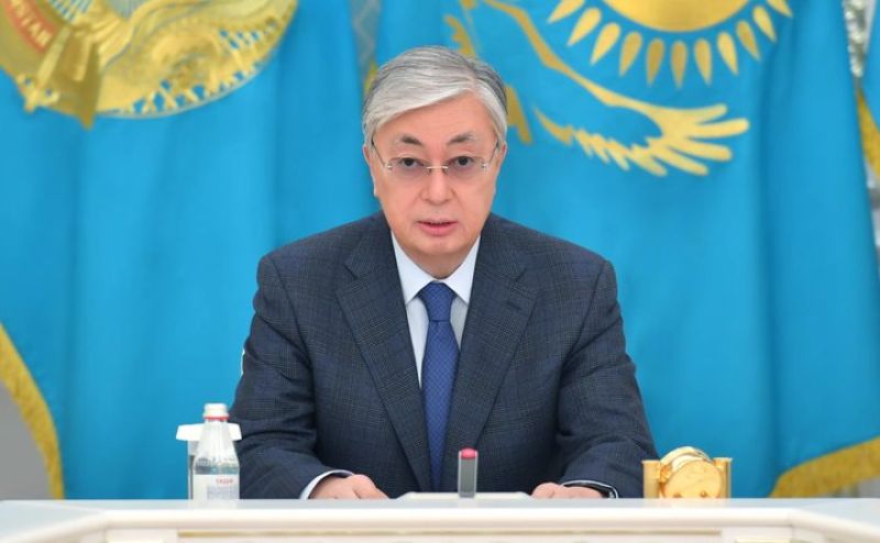 Токаев поручил принять меры для защиты населения от коронавируса