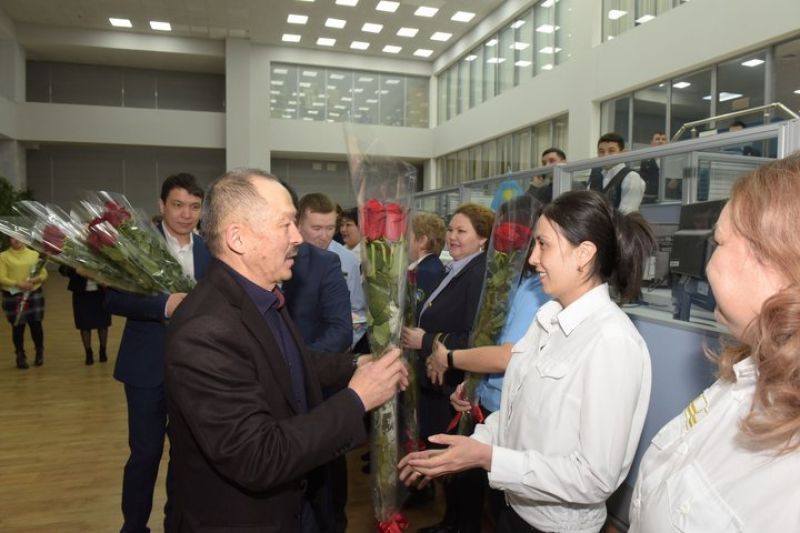 Встретили праздник на работе