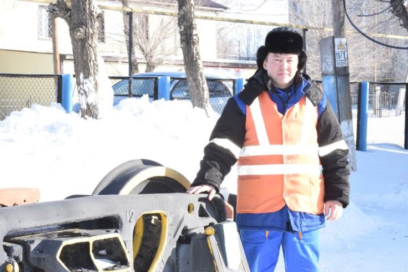 26 жасында Құрметті теміржолшы атанған