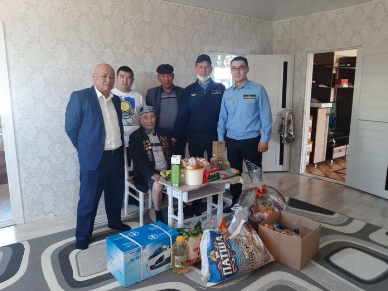 Қарт майдангерге қамқорлық мол