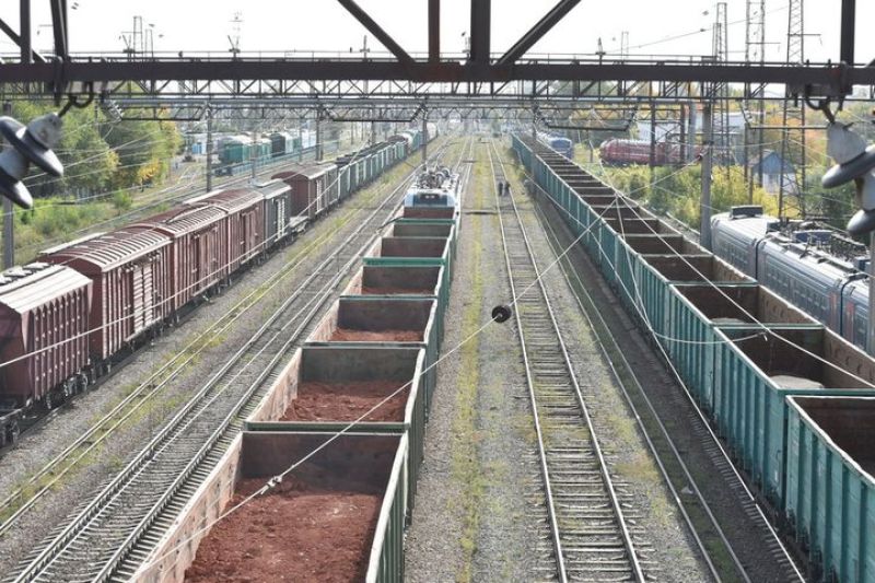 ҚТЖ разрешил въезд иностранных порожних полувагонов