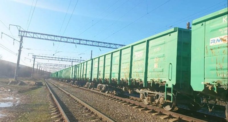 Меңлібай станциясының теміржолшылары биыл 30 мың вагон жүк тиеуді көздеп отыр