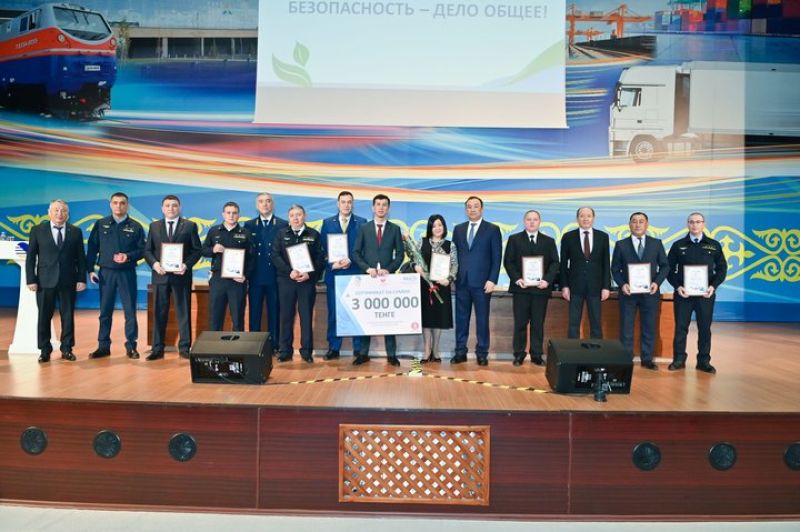Арнайы мобильді қосымшаға  71 ақпарат тіркеген машинист бас жүлде-3 млн теңге сыйақы алды