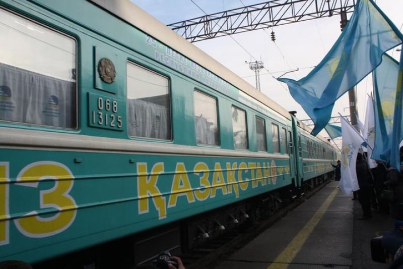  В КОЛЫБЕЛИ НЕЗАВИСИМОСТИ