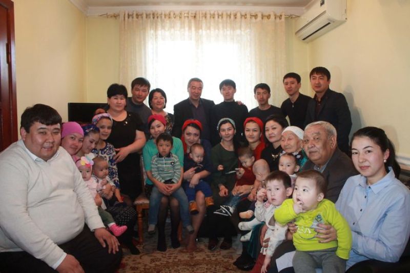 Бір әулеттің анасы 