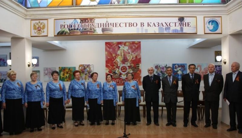    Праздник военных песен