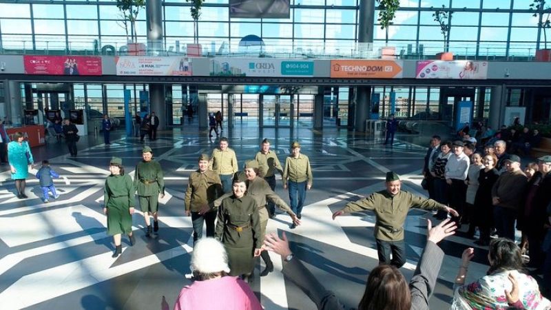 За все благодарим!