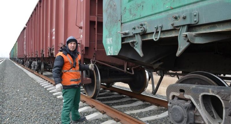 Атырауда мамандар бірнеше күрделі ақаулы вагондарды анықтады