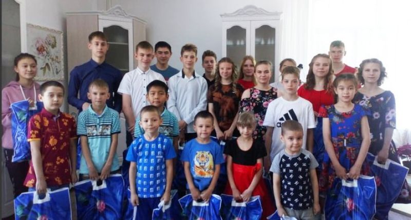 Железнодорожники Екибастуза посетили городской центр поддержки детей
