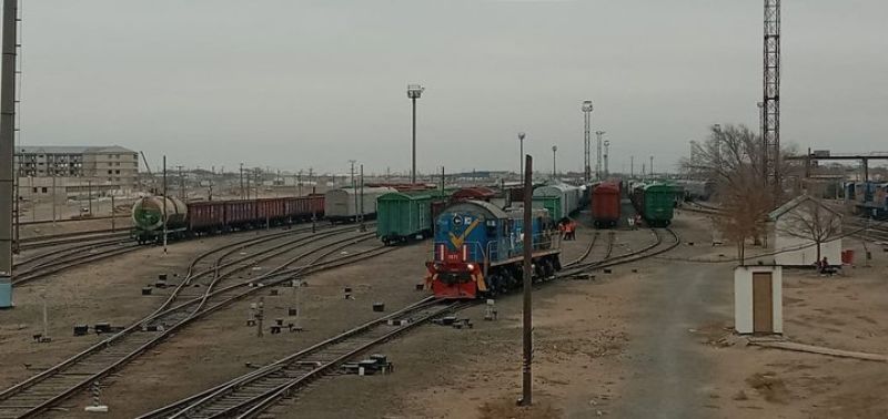 Транзиттік жүктерді діттеген жеріне уақтылы жеткізуде дөңестегі жұмыскерлердің үлесі зор